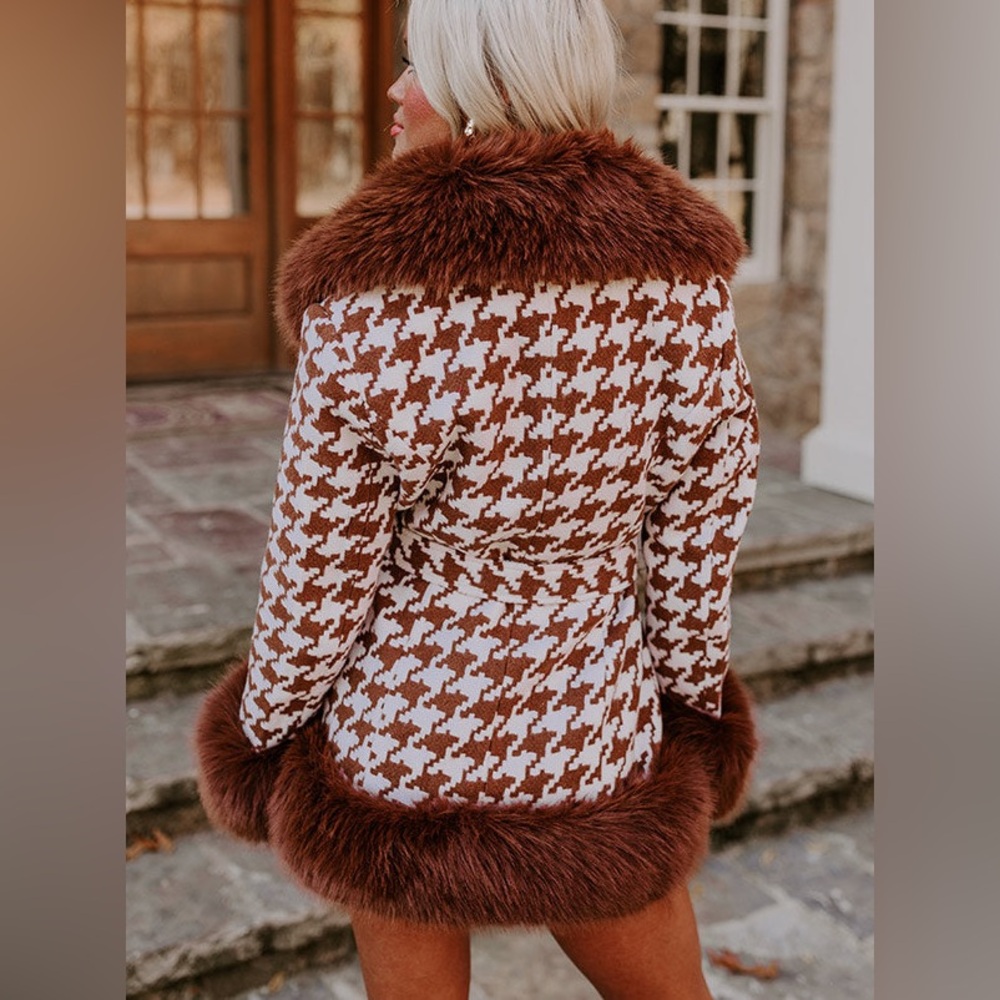 Pink Faux Fur Trim Houndstooth Women's Coat - Picture 8 of 12